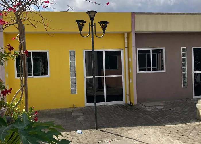 Economize Em Hospedagem E Aproveite Mais A Regiao